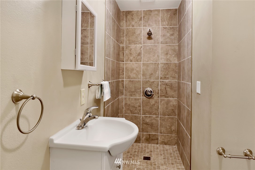 4967 Waschke Road Bellingham, WA 98226 - Photo 20 of 33