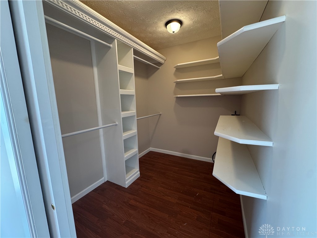 523 Newport Road Xenia, OH 45385 - Photo 27 of 43 #2 master walk in closet