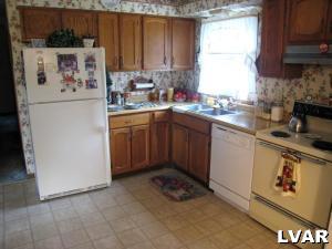 1495 Koch Road Kunkletown, PA 18058 - Photo 3 of 8 Gallery Image 3