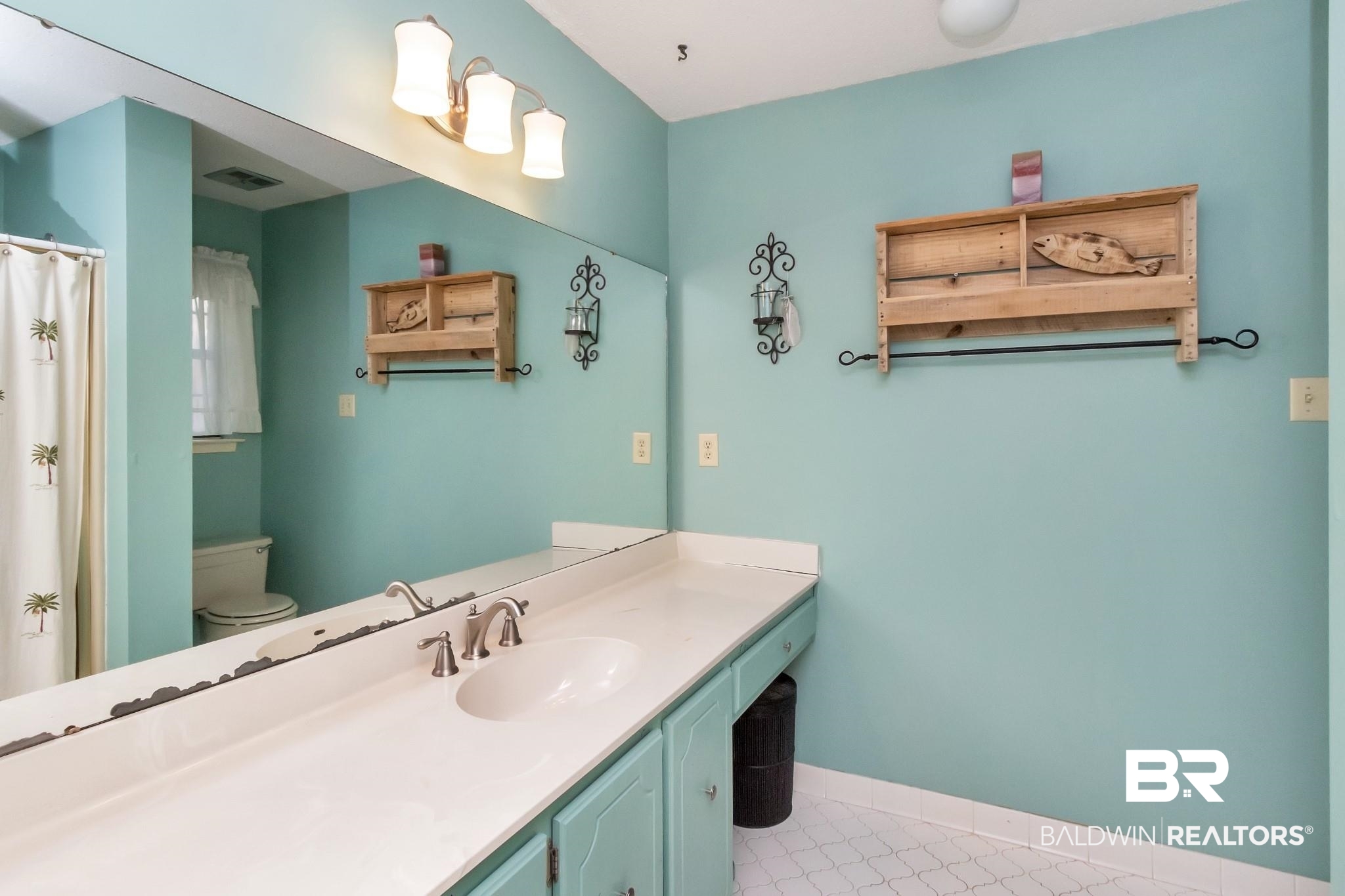 113 Dewitt Loop Daphne, AL 36526 - Photo 20 of 39 Ensuite bathroom for seco