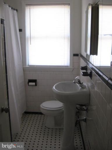 1629 Aberdeen Road Towson, MD 21286 - Photo 13 of 23 Bath #1