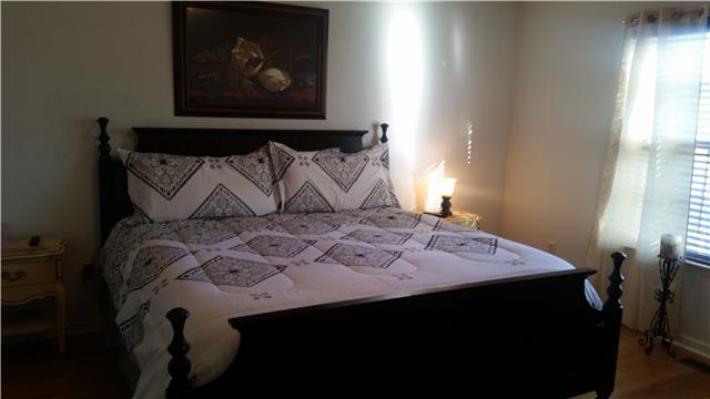 207 Shrewsbury Road Murfreesboro, TN 37129 - Photo 2 of 7 Gallery Image 2