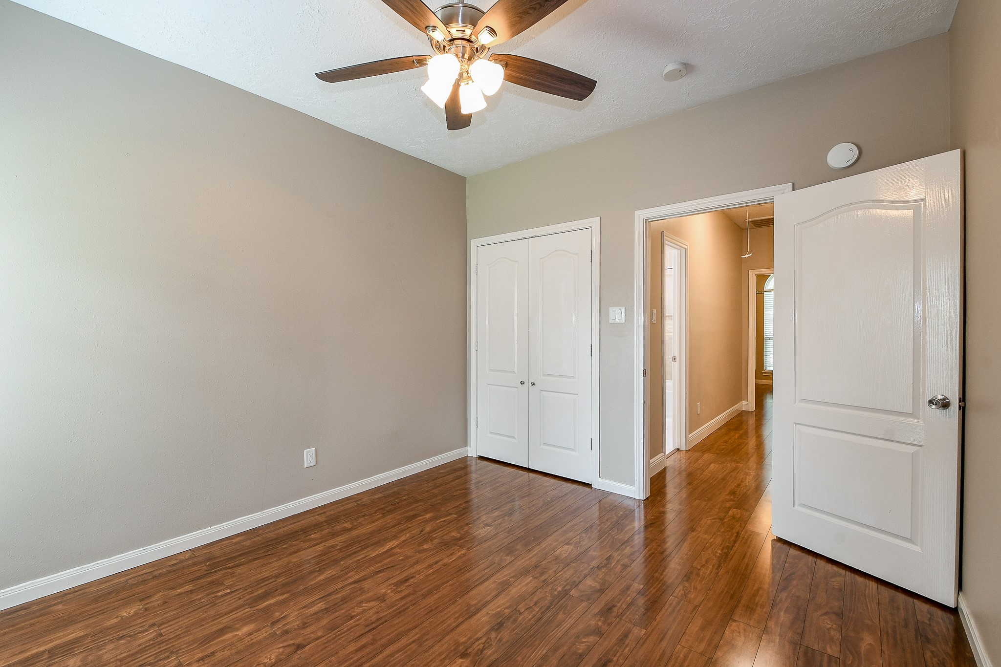 21818 Windsor Castle Drive Spring, TX 77388 - Photo 26 of 32 1 of 2 Secondary Bedrooms