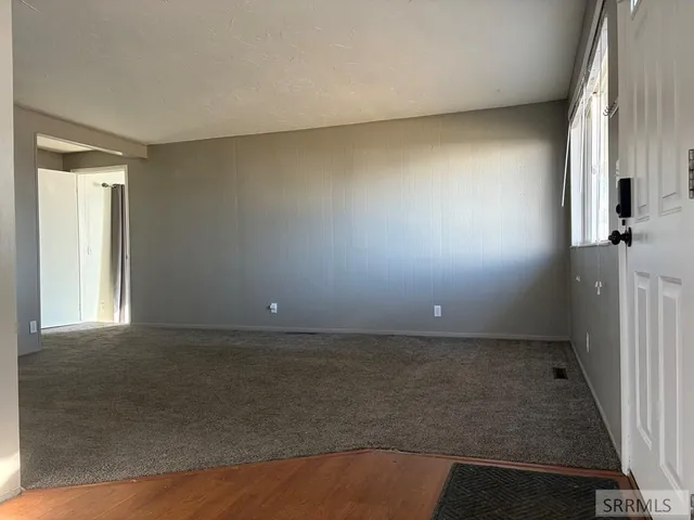 $285,000 | 225 Monte Vista Avenue, Idaho Falls, ID 83401