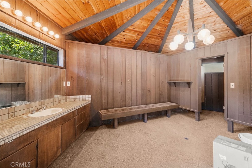 6357 County Road 48 Willows, CA 95988 - Photo 44 of 75 a bathroom with a sink a toilet and shower
