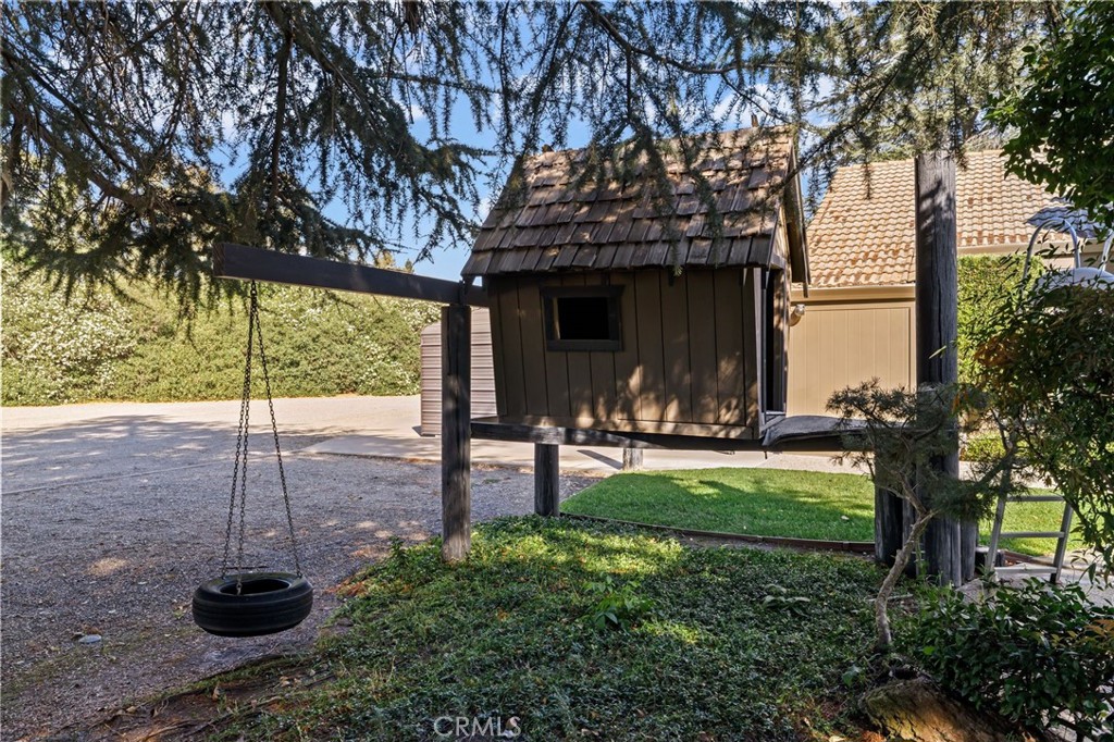 6357 County Road 48 Willows, CA 95988 - Photo 63 of 75 a view of a house with backyard and sitting area