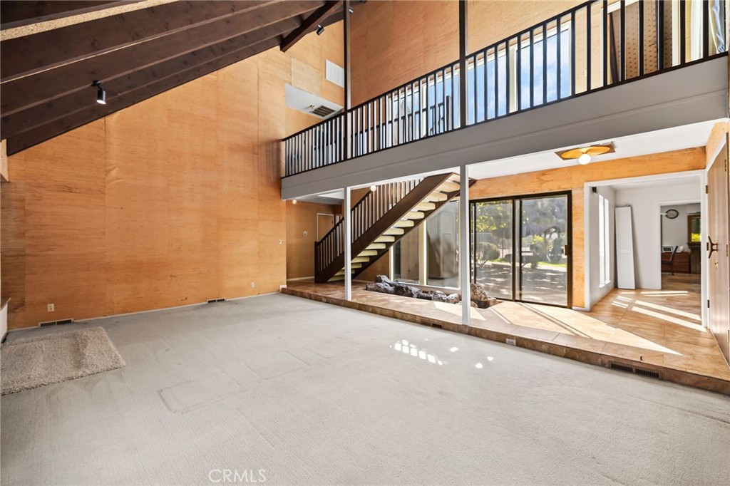 6357 County Road 48 Willows, CA 95988 - Photo 8 of 75 a view of an ocean with stairs