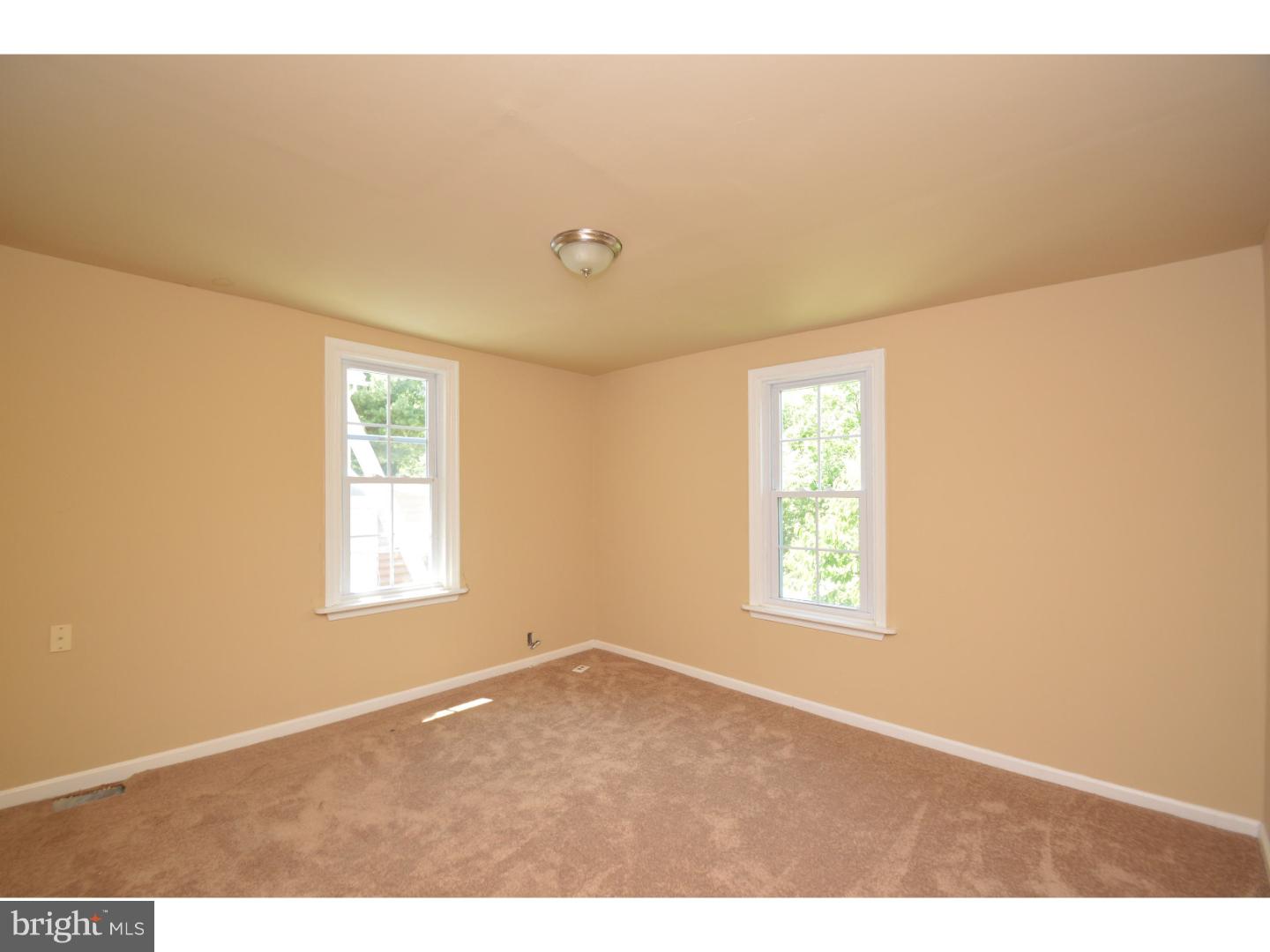 5345 Shimerville Road Emmaus, PA 18049 - Photo 9 of 18 Gallery Image 9