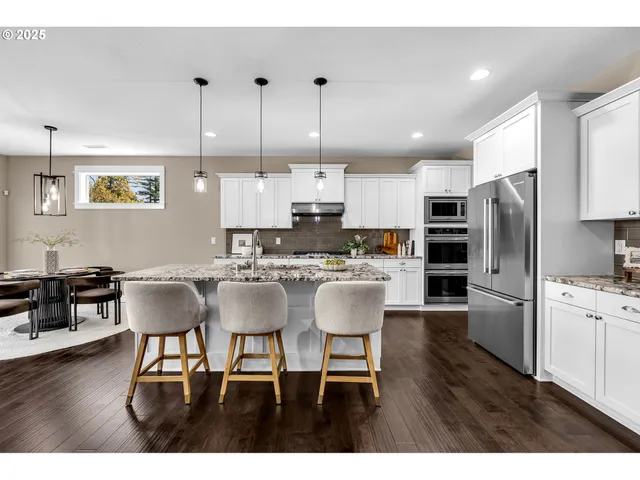 $895,000 | 11105 Northeast 143rd Avenue, Vancouver, WA 98682