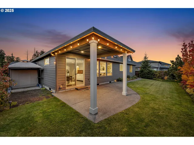 $895,000 | 11105 Northeast 143rd Avenue, Vancouver, WA 98682