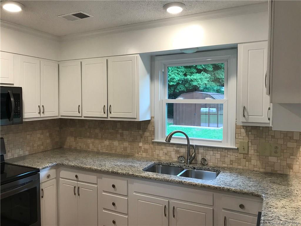 411 Cold Springs Road Concord, NC 28025 - Photo 9 of 31 Gallery Image 9