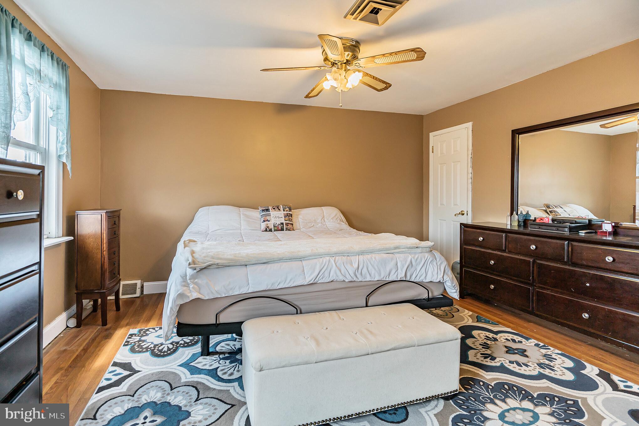11718 Millbrook Road Philadelphia, PA 19154 - Photo 14 of 29 Gallery Image 14