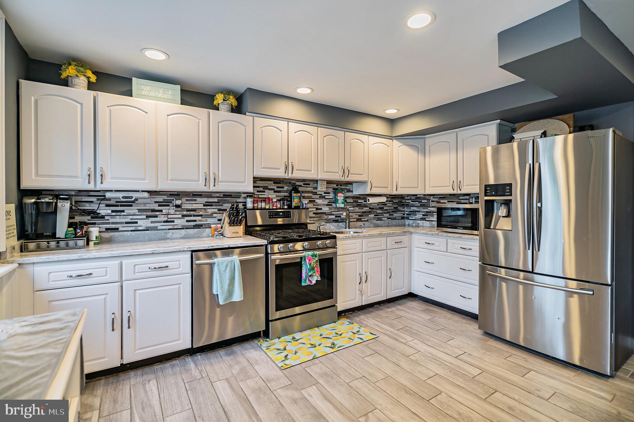 11718 Millbrook Road Philadelphia, PA 19154 - Photo 8 of 29 Gallery Image 8
