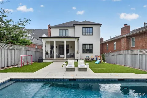 $3,750,000 | 209 North Bemiston Avenue, St. Louis, MO 63105