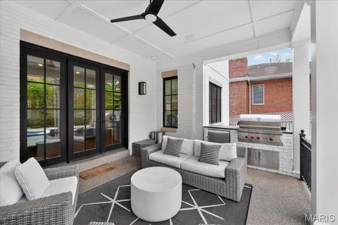 $3,750,000 | 209 North Bemiston Avenue, St. Louis, MO 63105