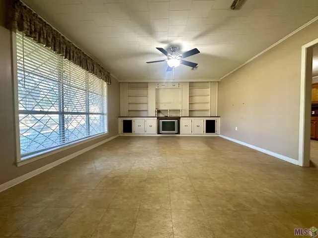 $1,850 | 43063 Black Bayou Road, Gonzales, LA 70737