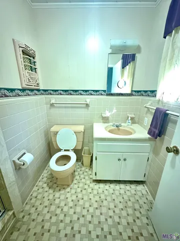 $1,850 | 43063 Black Bayou Road, Gonzales, LA 70737