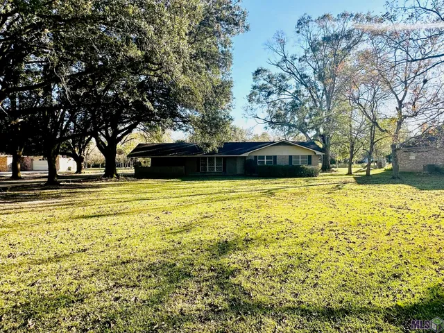 $1,850 | 43063 Black Bayou Road, Gonzales, LA 70737