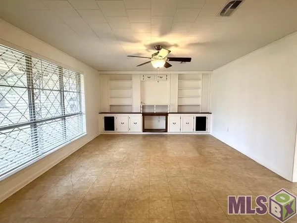 $1,850 | 43063 Black Bayou Road, Gonzales, LA 70737