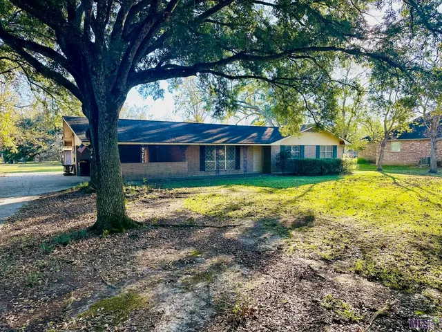 $1,850 | 43063 Black Bayou Road, Gonzales, LA 70737