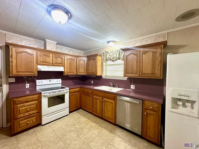 $1,850 | 43063 Black Bayou Road, Gonzales, LA 70737