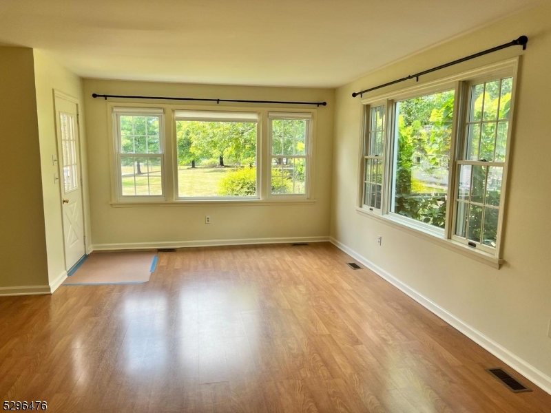 1531 Larger Cross Road, Unit 6 Bedminster, NJ 07931 - Photo 5 of 15