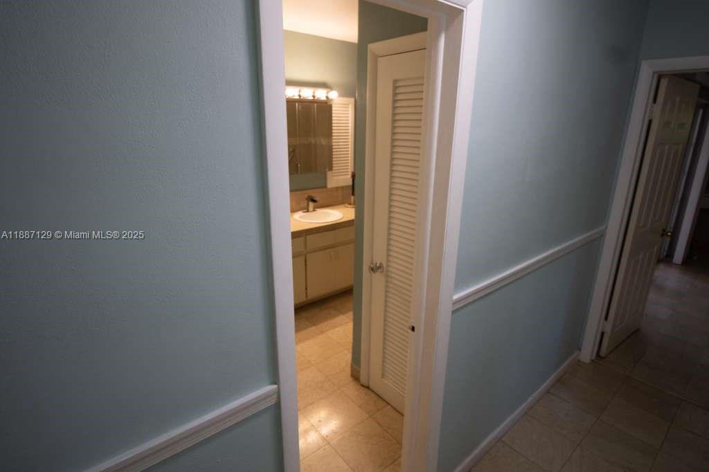 9041 Southwest 88th Street, Unit 9041 Miami, FL 33173 - Photo 32 of 34