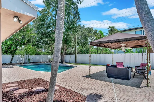$1,590,000 | 1870 Northeast 197th Terrace, Miami, FL 33179