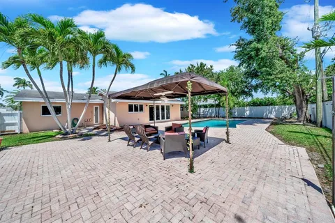 $1,590,000 | 1870 Northeast 197th Terrace, Miami, FL 33179