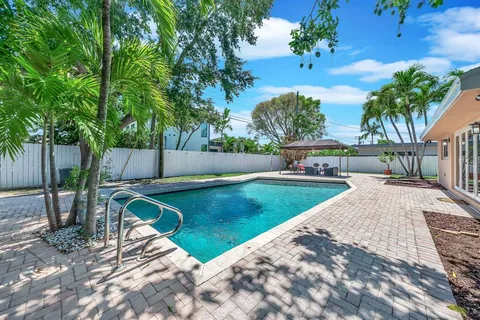 $1,590,000 | 1870 Northeast 197th Terrace, Miami, FL 33179