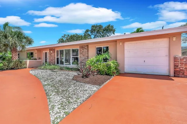 $1,590,000 | 1870 Northeast 197th Terrace, Miami, FL 33179