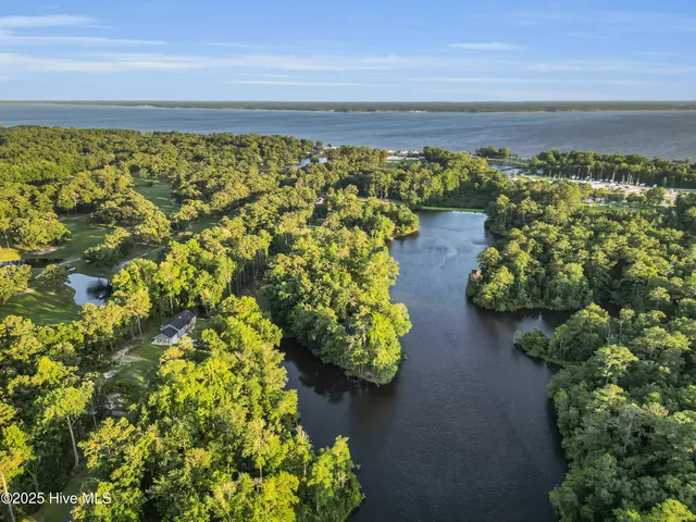 $49,000 | 401 Country Club Drive West, Minnesott Beach, NC 28510