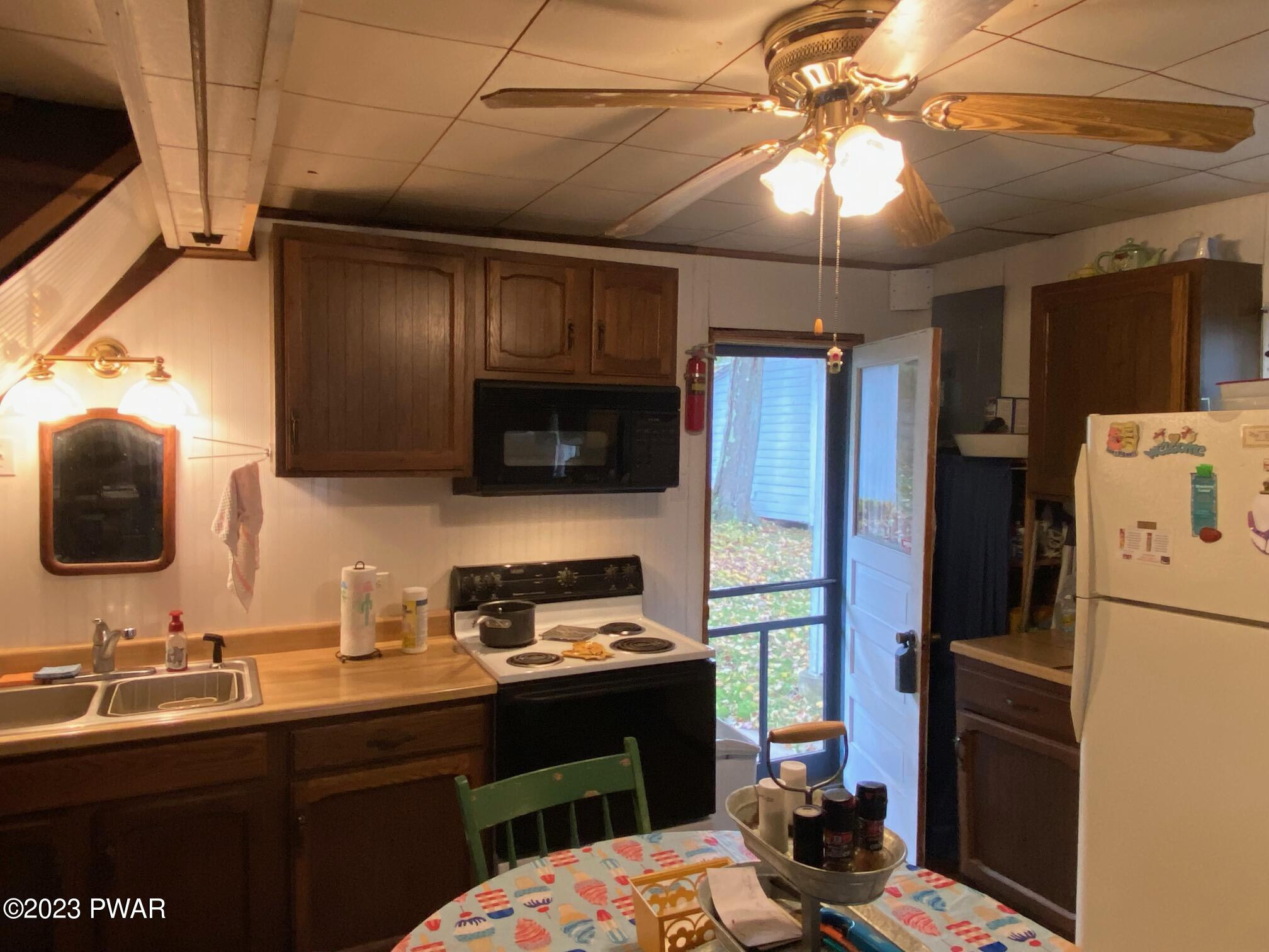 24 West Shore Road Waymart, PA 18472 - Photo 16 of 31