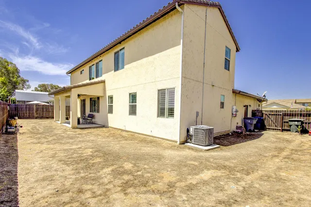 $779,000 | 2286 North Janice Avenue, Fresno, CA 93737