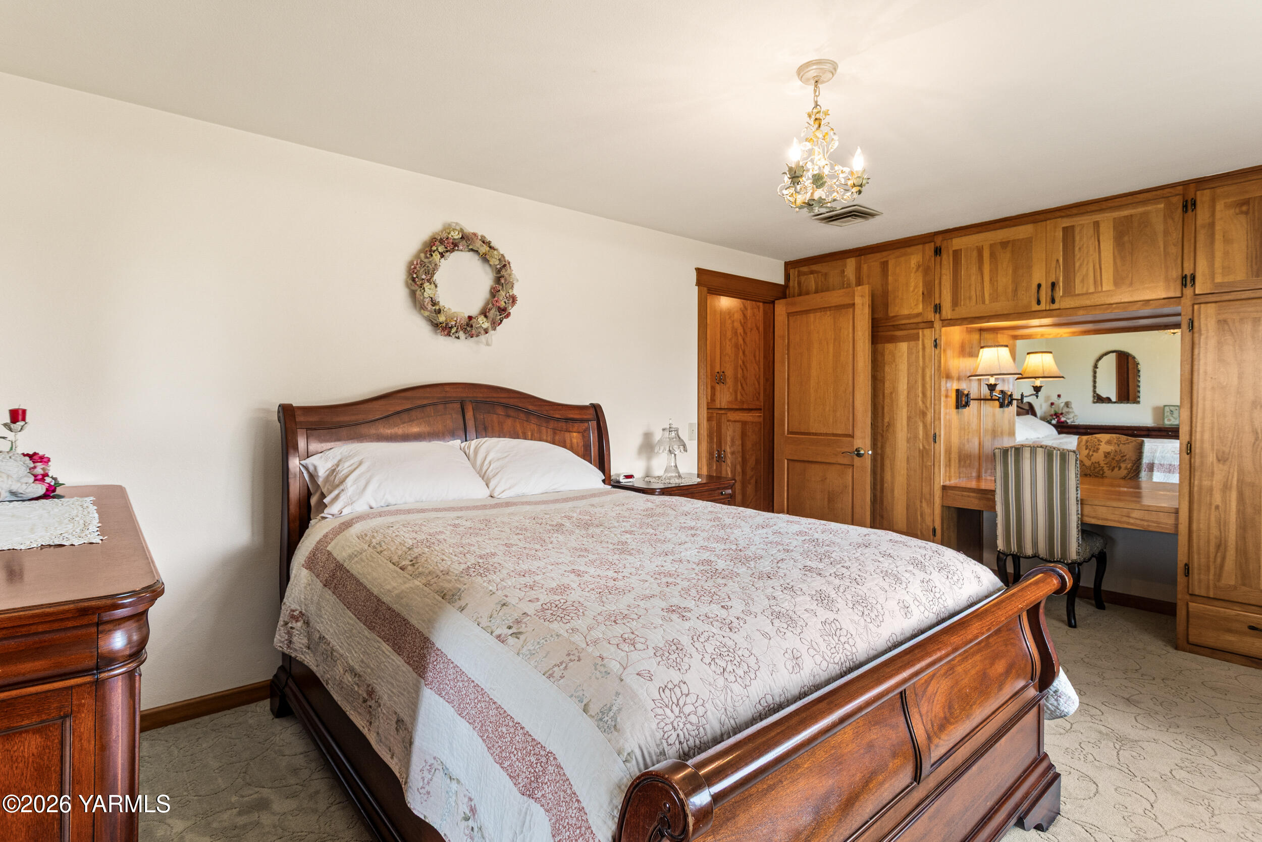 2660 Brownstown Road Harrah, WA 98933 - Photo 34 of 88 Primary Bedroom
