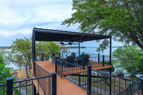 $2,275,000 | 440 Lakeside Drive, Brownwood, TX 76801