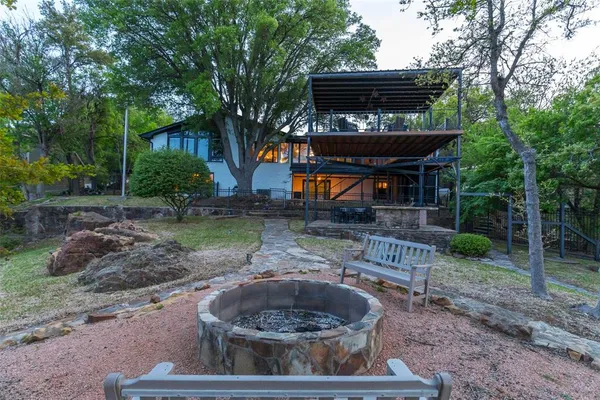 $2,275,000 | 440 Lakeside Drive, Brownwood, TX 76801