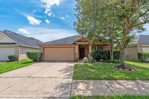 $2,350 | 2003 Lansing Cove Drive, Fresno, TX 77545