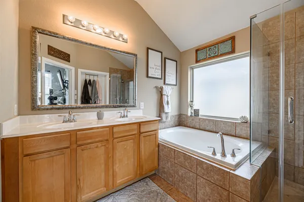 $2,350 | 2003 Lansing Cove Drive, Fresno, TX 77545
