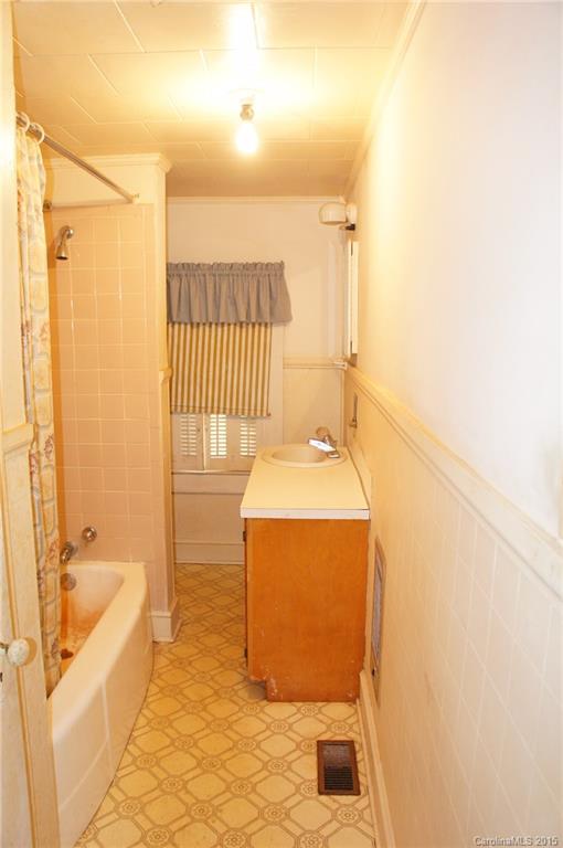 313 Sunderland Road Belmont, NC 28012 - Photo 12 of 18 Gallery Image 12