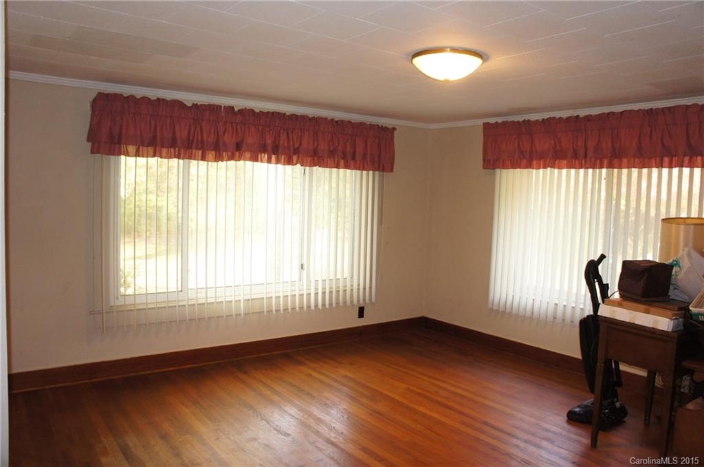313 Sunderland Road Belmont, NC 28012 - Photo 3 of 18 Gallery Image 3