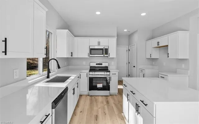 $260,000 | 506 Greenwood Drive, High Point, NC 27262