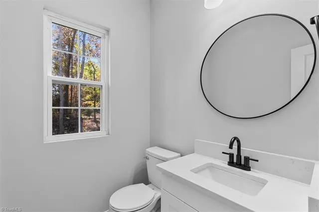 $260,000 | 506 Greenwood Drive, High Point, NC 27262