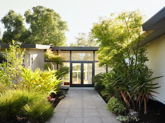 $4,488,888 | 210 Cervantes Road, Portola Valley, CA 94028