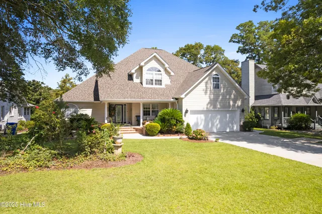 $799,999 | 512 Medcalf Drive Southwest, Sunset Beach, NC 28468