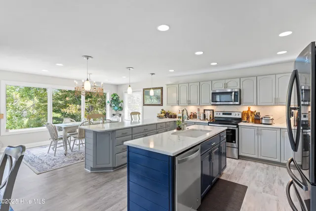 $799,999 | 512 Medcalf Drive Southwest, Sunset Beach, NC 28468