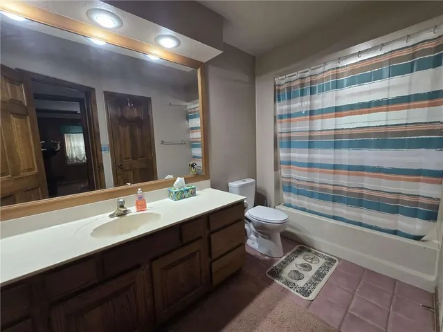 $435,000 | 145 Lynn Lea Lane, Warsaw, MO 65355