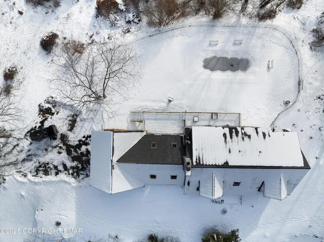 $650,000 | 514 Highlawn Drive, East Stroudsburg, PA 18302