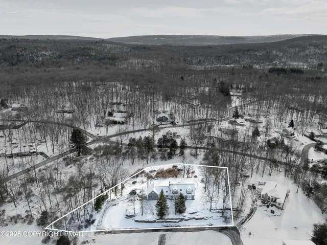 $650,000 | 514 Highlawn Drive, East Stroudsburg, PA 18302