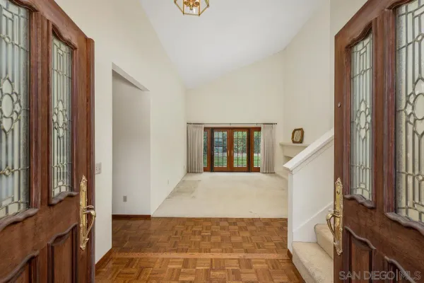 $1,425,000 | 10575 Canyon Lake Drive, San Diego, CA 92131